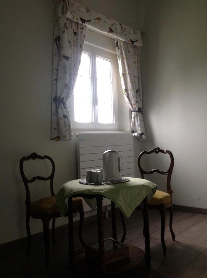 Le Saint Aubin- Maison D Hotes Dans Ce Monastere Du 16 Siecle Amfreville-la-Campagne Exterior foto